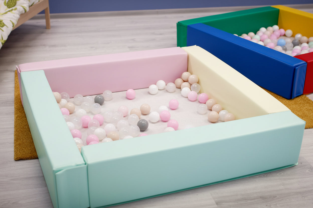 IGLU Bällebad Pastell im skandinavischen Kinderzimmer