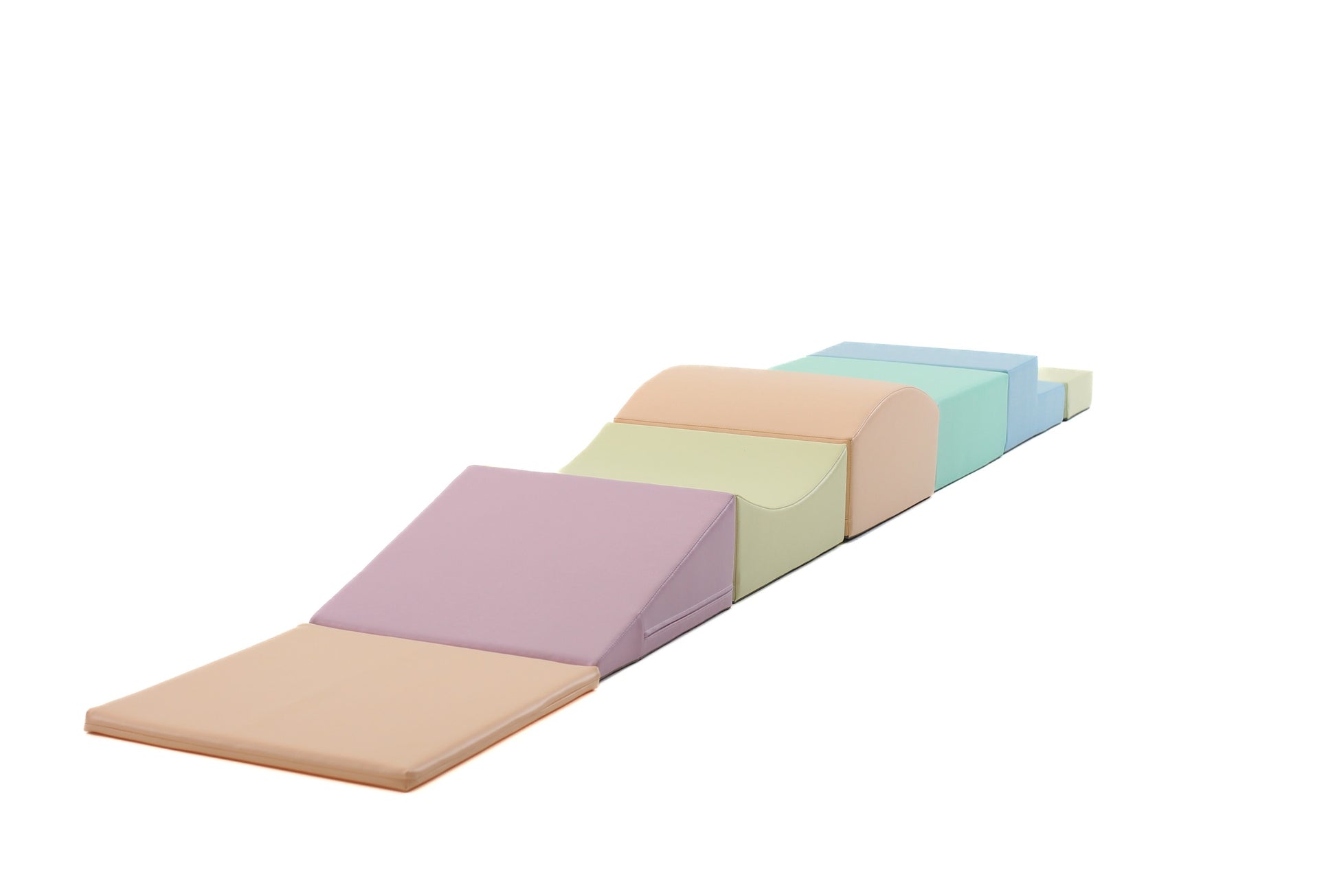 IGLU Little Crawler Set Helles Pastell im Kinderzimmer aufgebaut