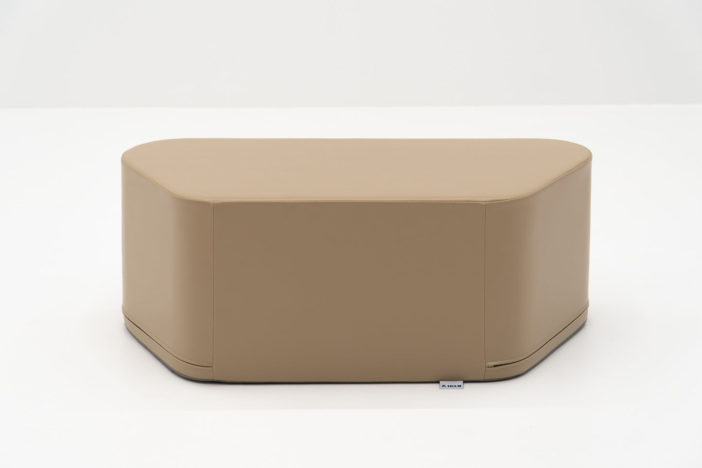IGLU Pouf Bank Beige im Kinderzimmer