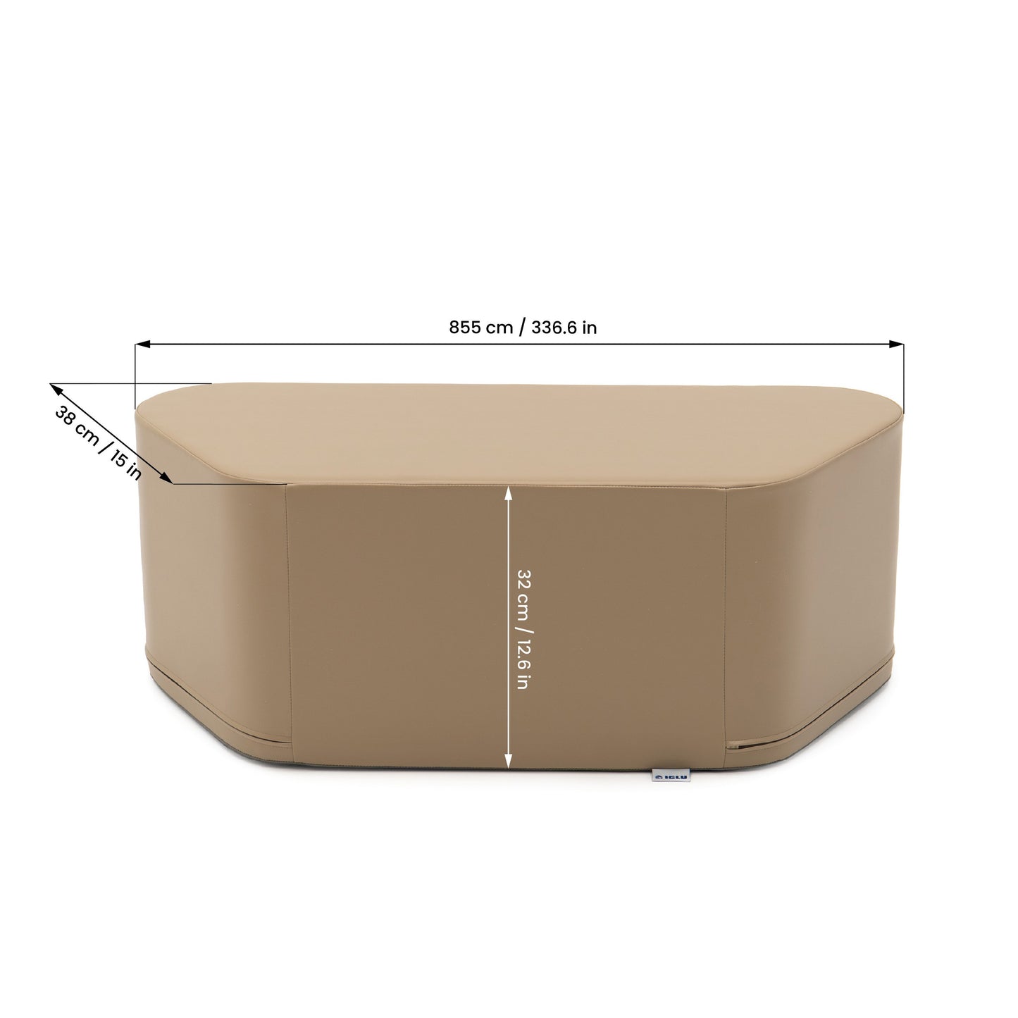 Kinder sitzen auf IGLU Softplay Pouf Bank Beige