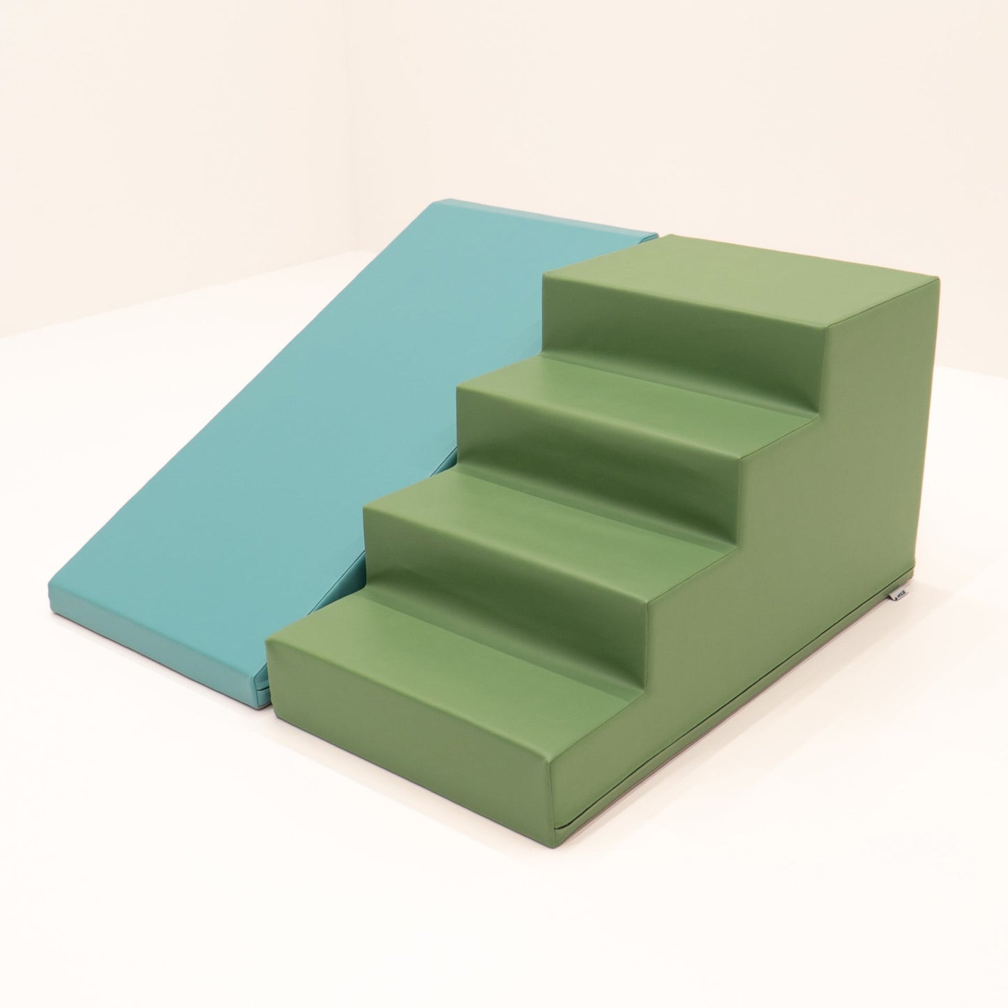 IGLU Softbausteine Rutschen-Set Pastell Türkis im Kinderzimmer