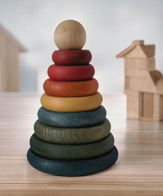 Wooden Story bunte Rundpyramide – farbenfroher Montessori-Stapelturm aus nachhaltigem Holz